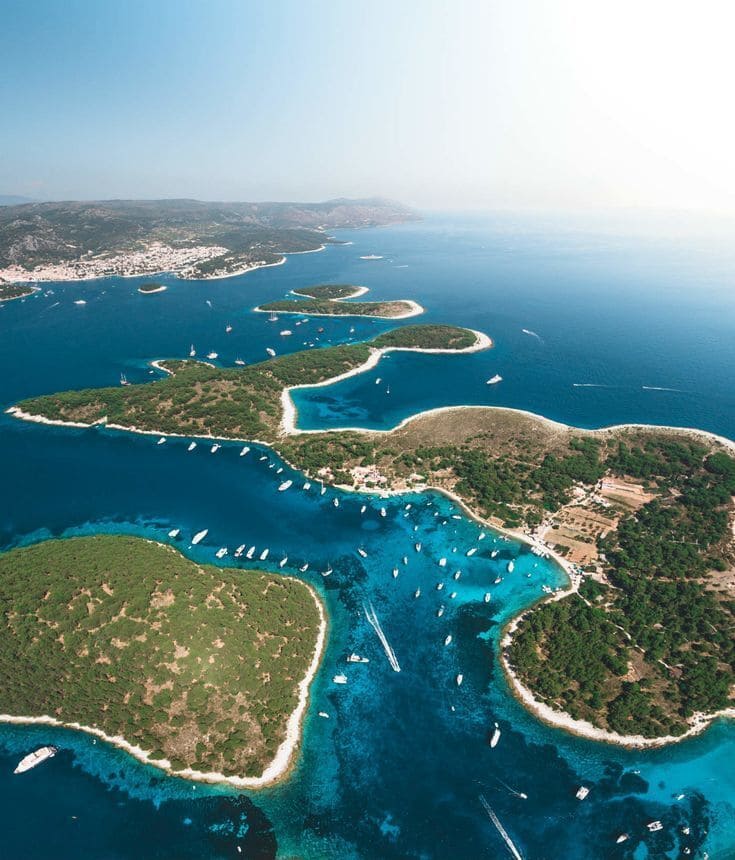 Relaxed Adriatic cruising beneath the summer sun